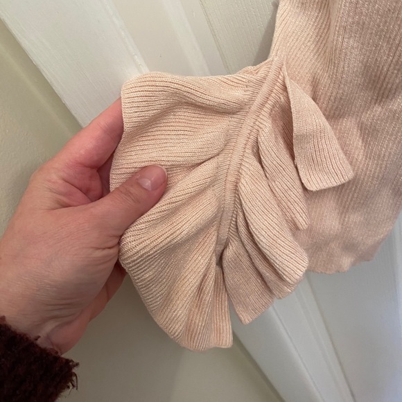 Express Cold Shoulder Ruffle Long Sleeve Sweater - Picture 4 of 11